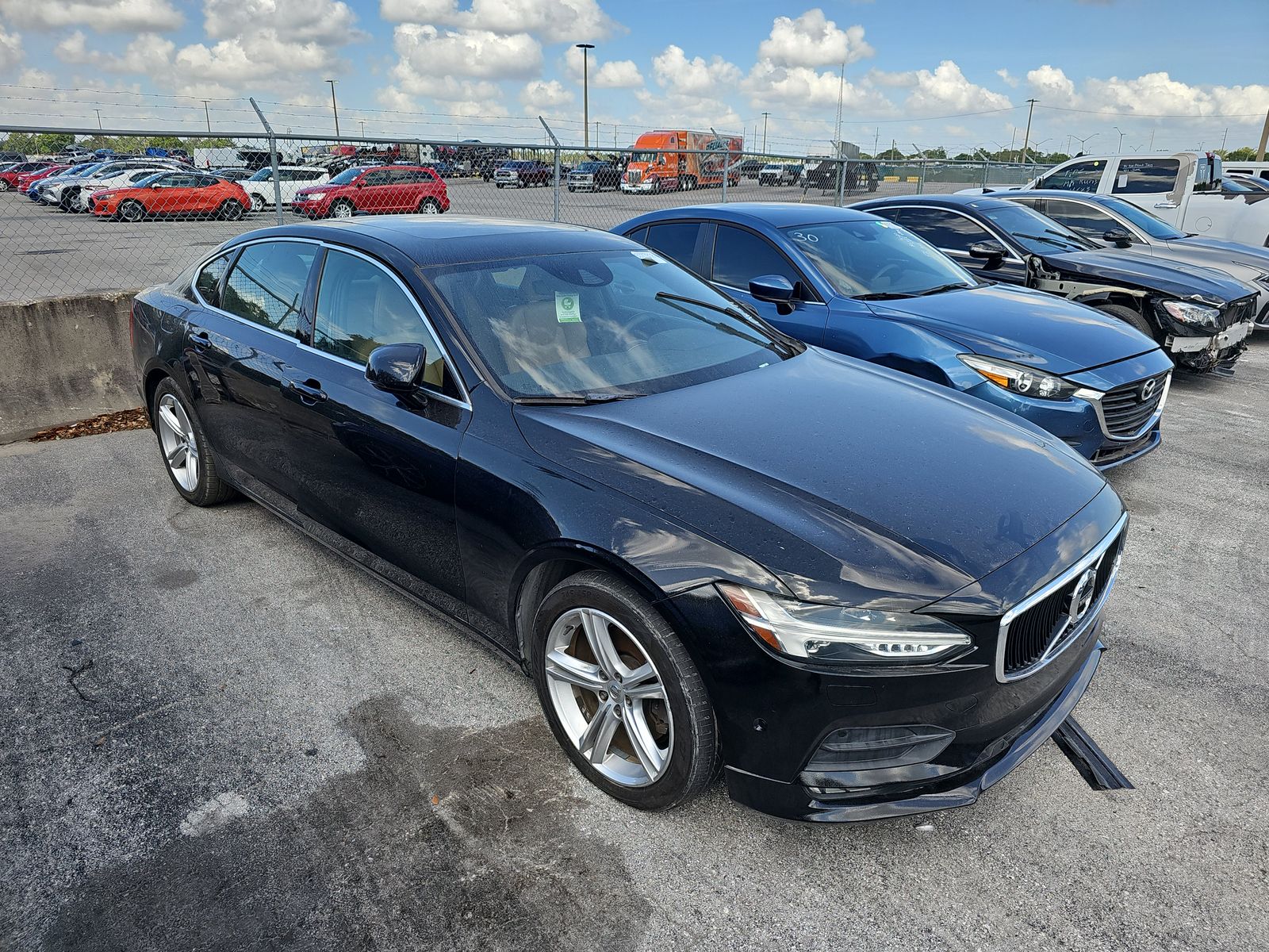 2018 Volvo S90 T5 Momentum FWD