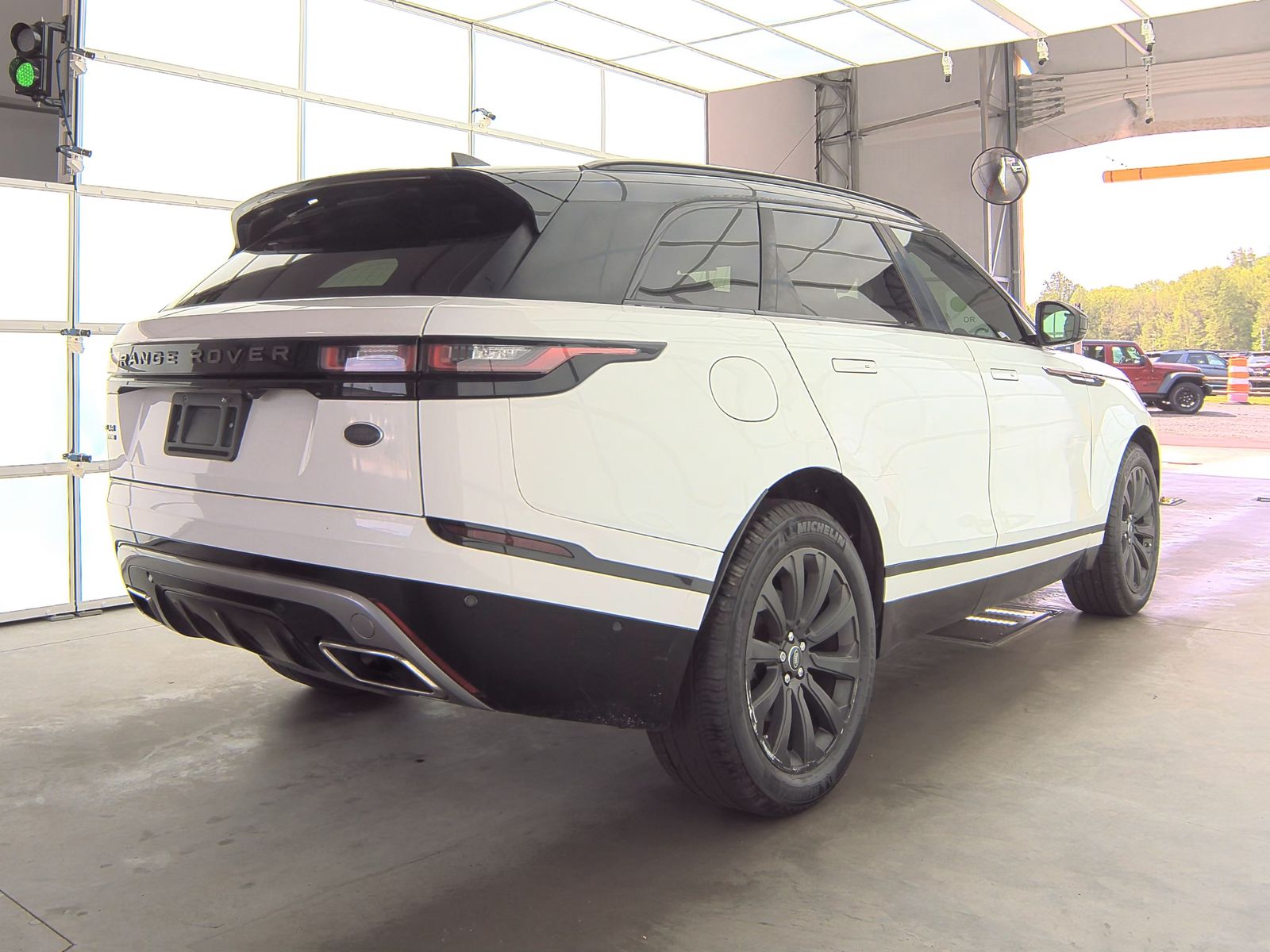2018 Land Rover Range Rover Velar R-Dynamic SE AWD