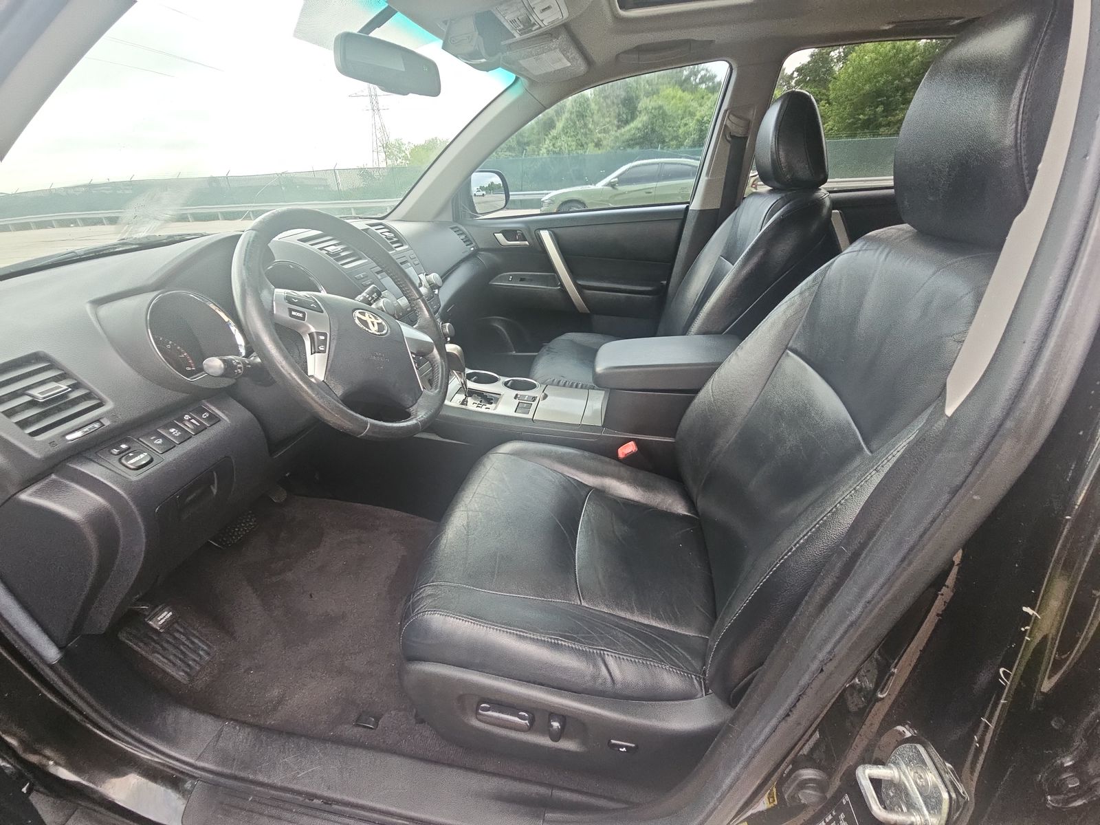 2012 Toyota Highlander SE FWD