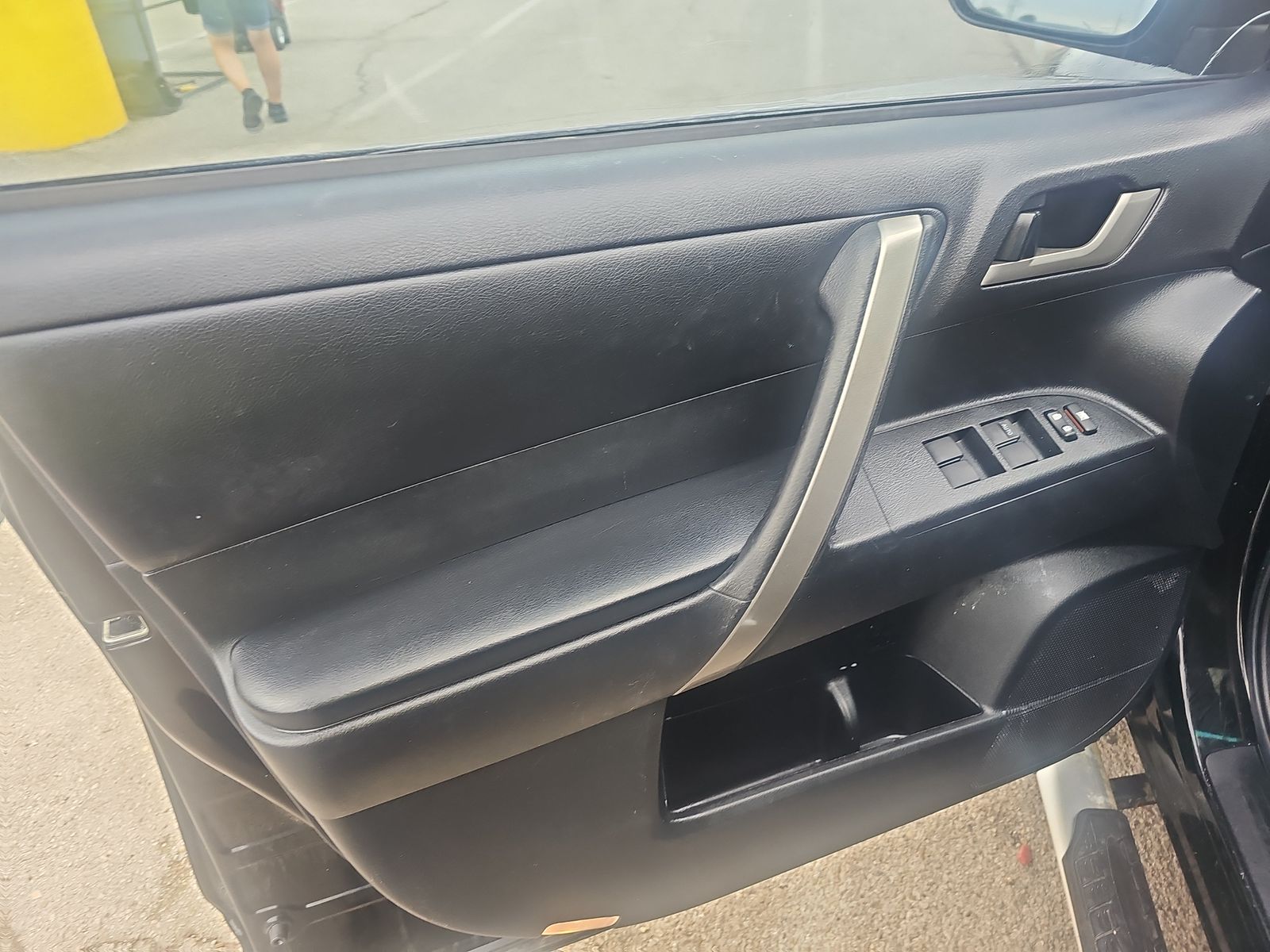 2012 Toyota Highlander SE FWD