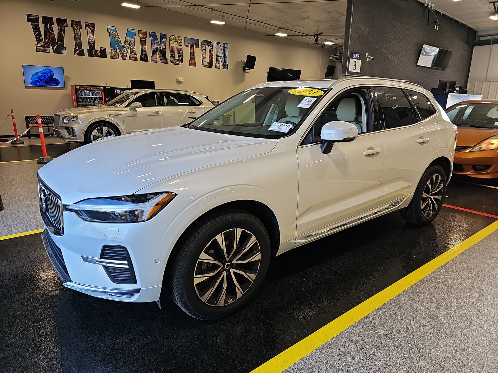 2023 Volvo XC60 B5 Plus FWD