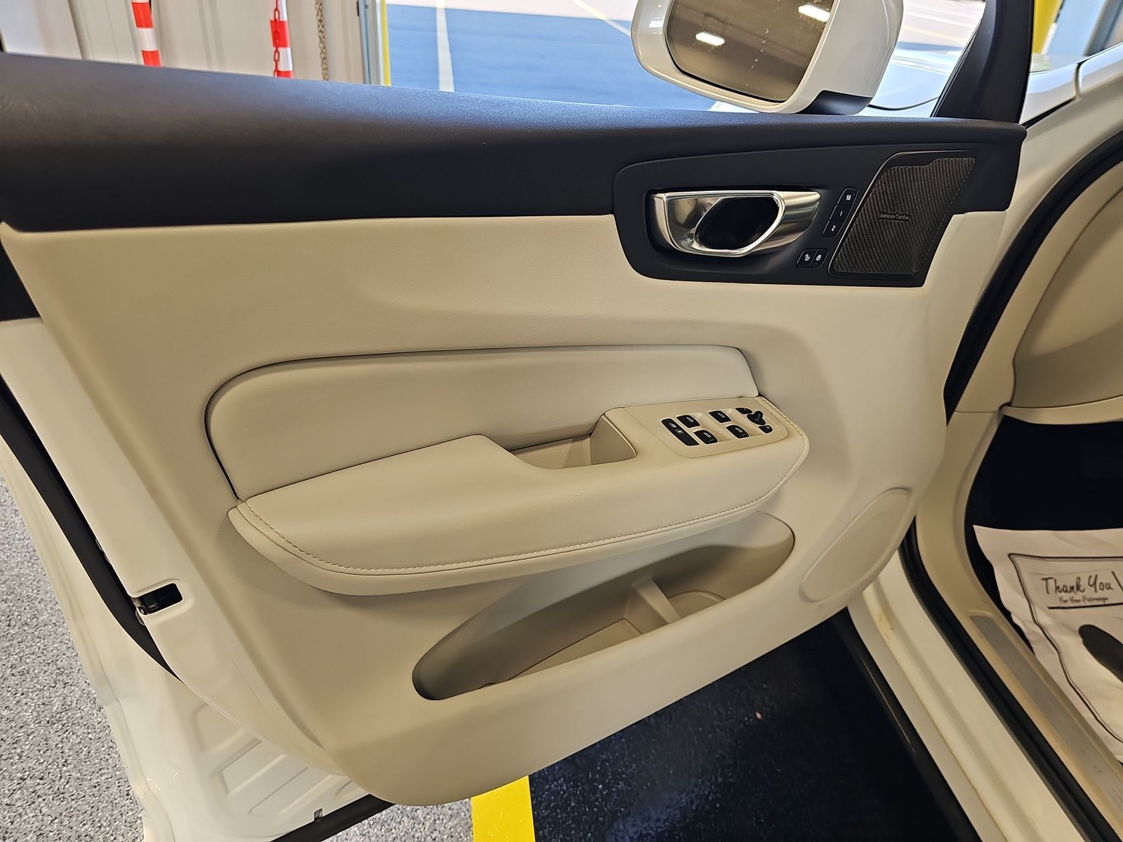 2023 Volvo XC60 B5 Plus FWD