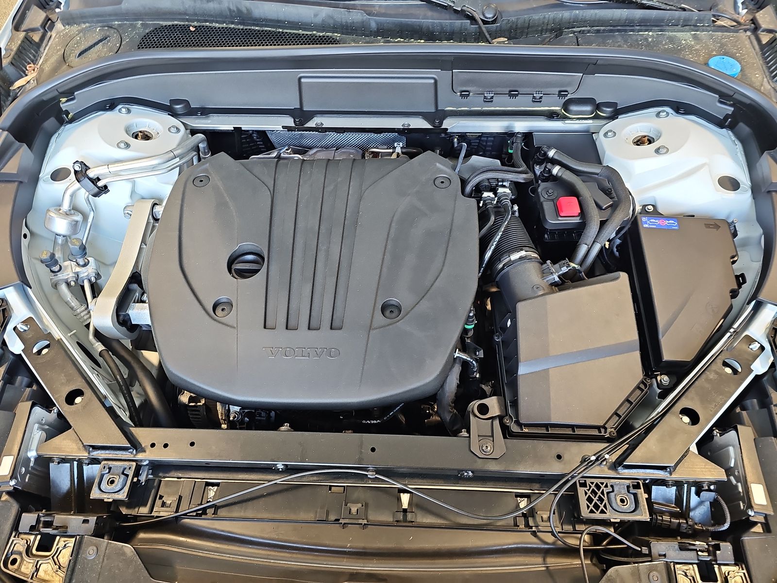 2023 Volvo XC60 B5 Plus FWD