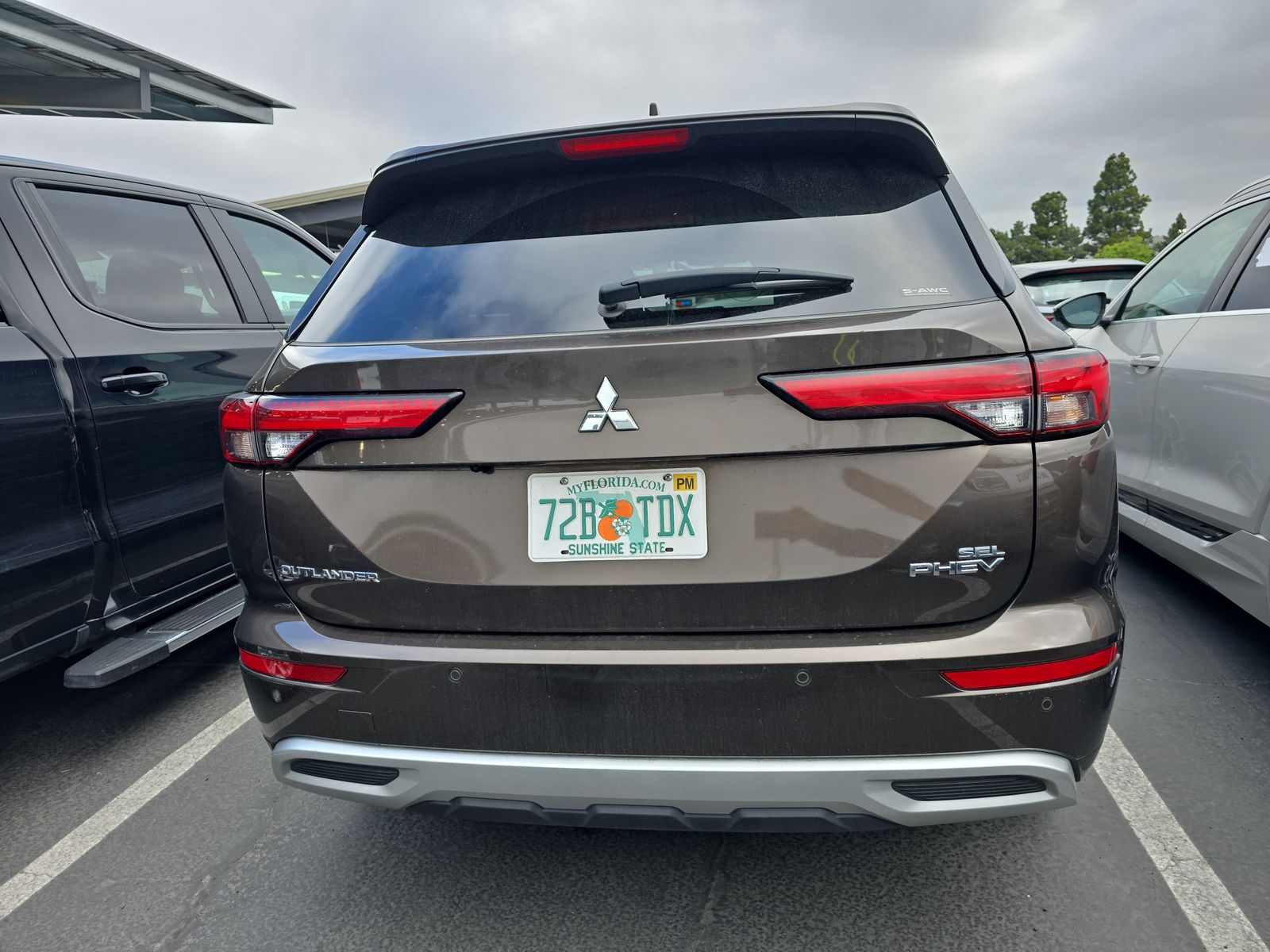 2023 Mitsubishi Outlander PHEV SEL AWD
