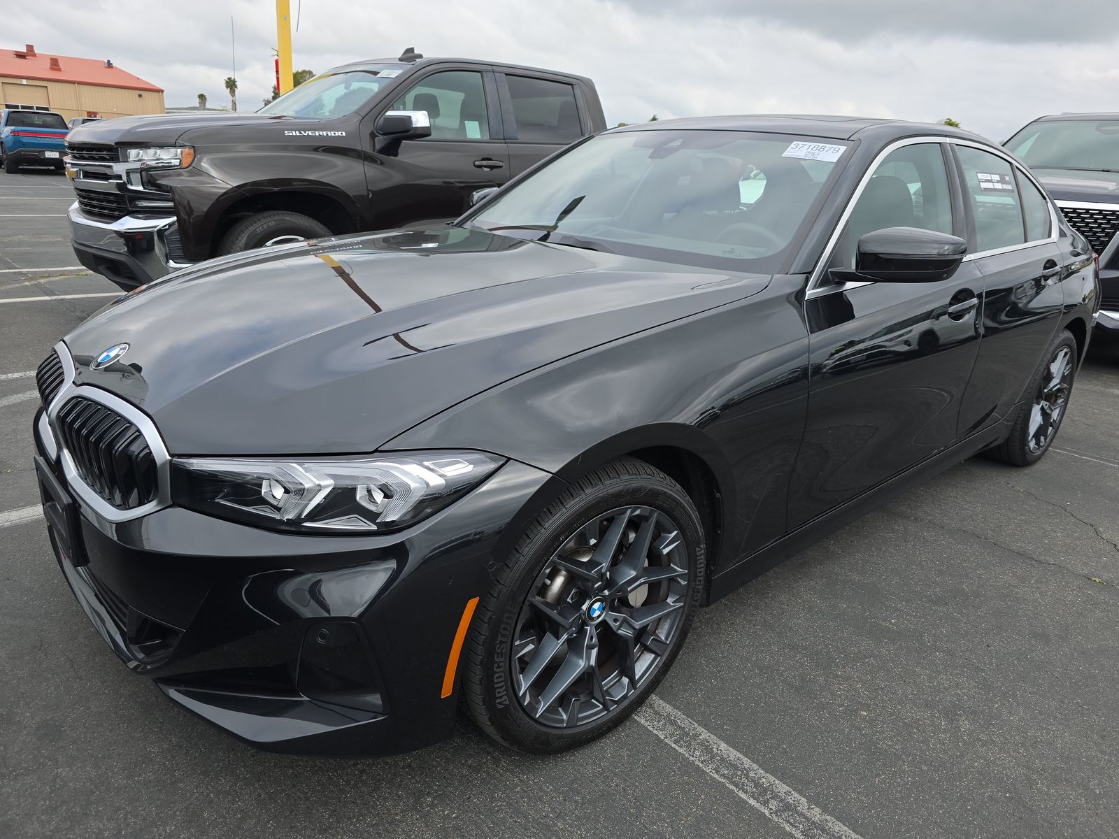 2025 BMW 3 Series 330i RWD