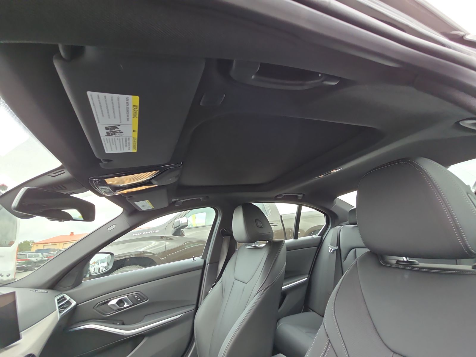 2025 BMW 3 Series 330i RWD