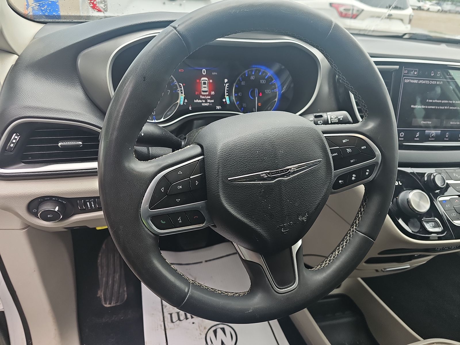 2022 Chrysler Pacifica Touring L FWD