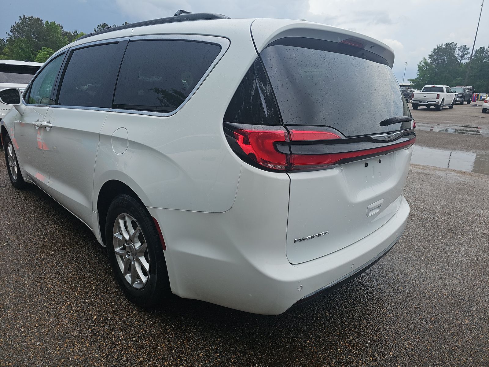 2022 Chrysler Pacifica Touring L FWD