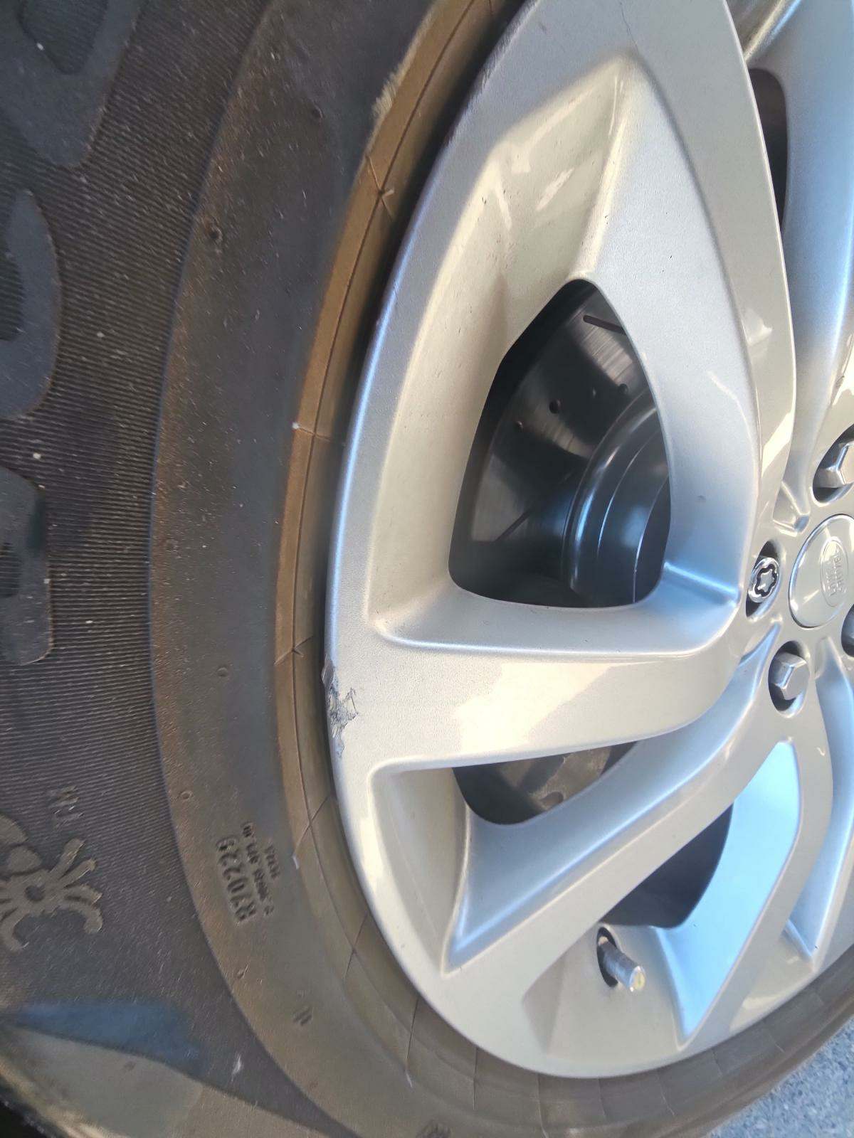 2017 Land Rover Discovery HSE AWD