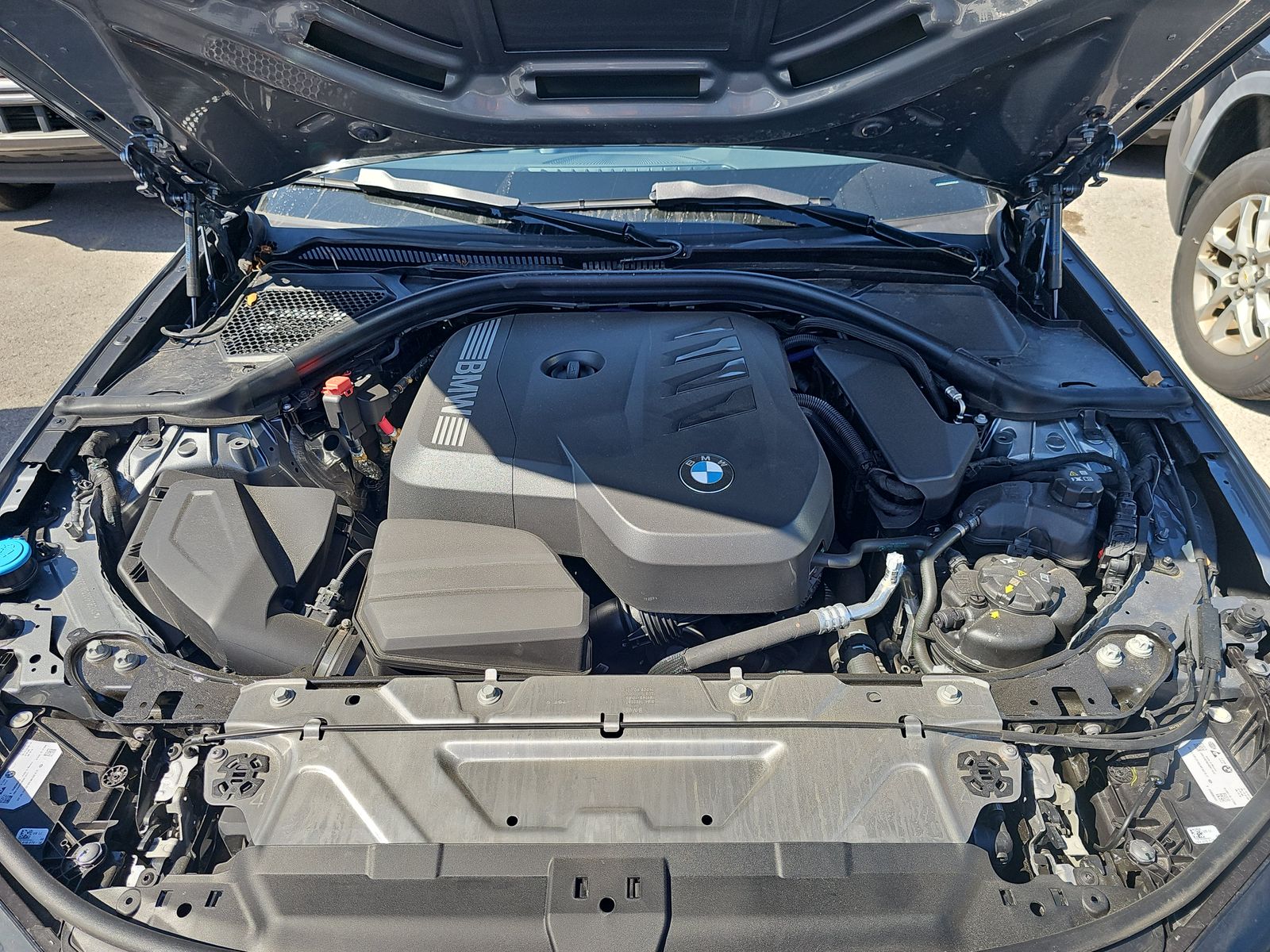 2025 BMW 3 Series 330i xDrive AWD