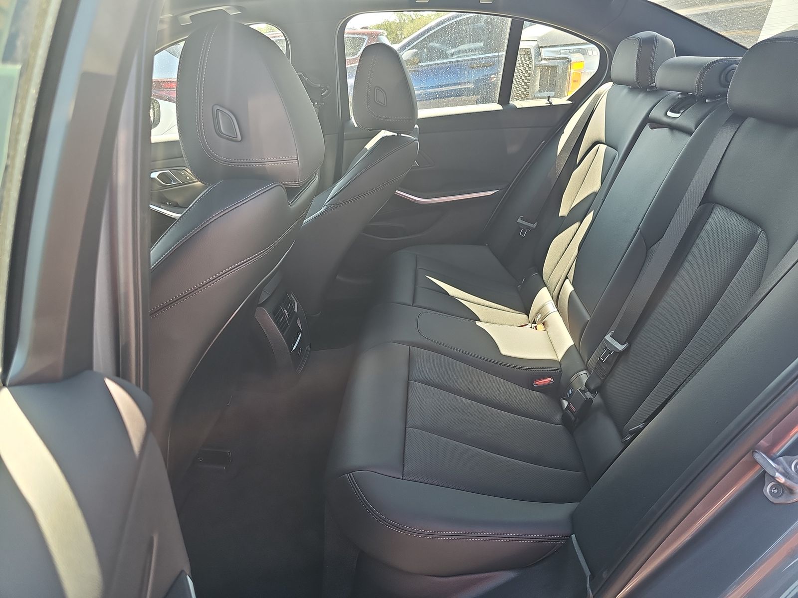2025 BMW 3 Series 330i xDrive AWD