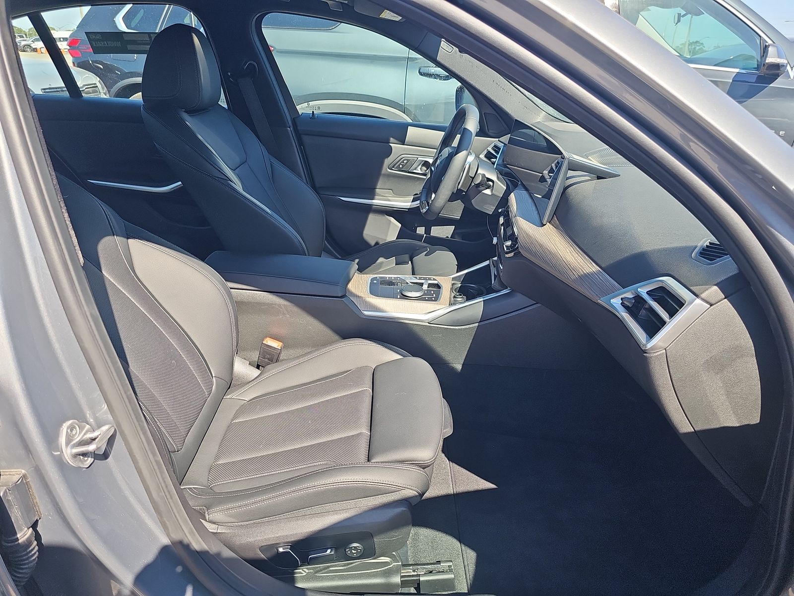 2025 BMW 3 Series 330i xDrive AWD