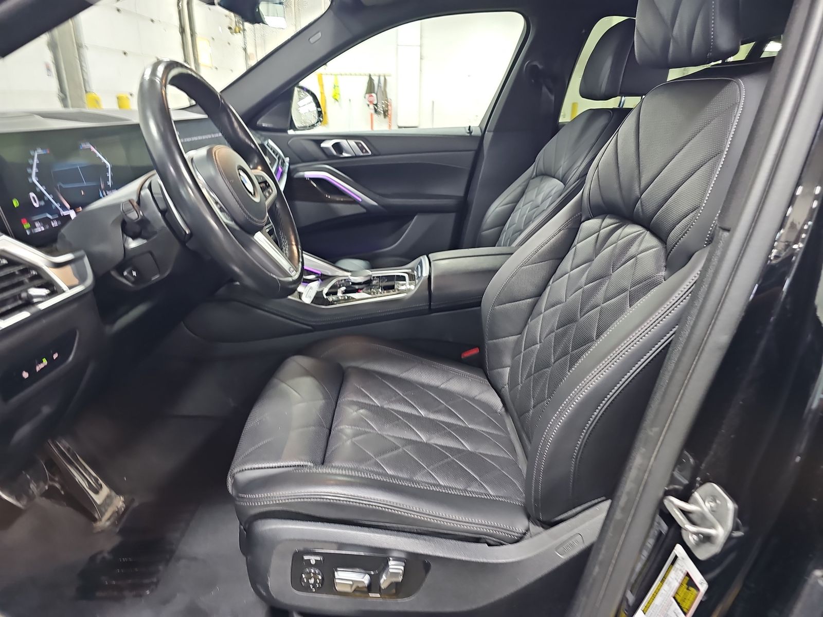 2024 BMW X6 xDrive40i AWD