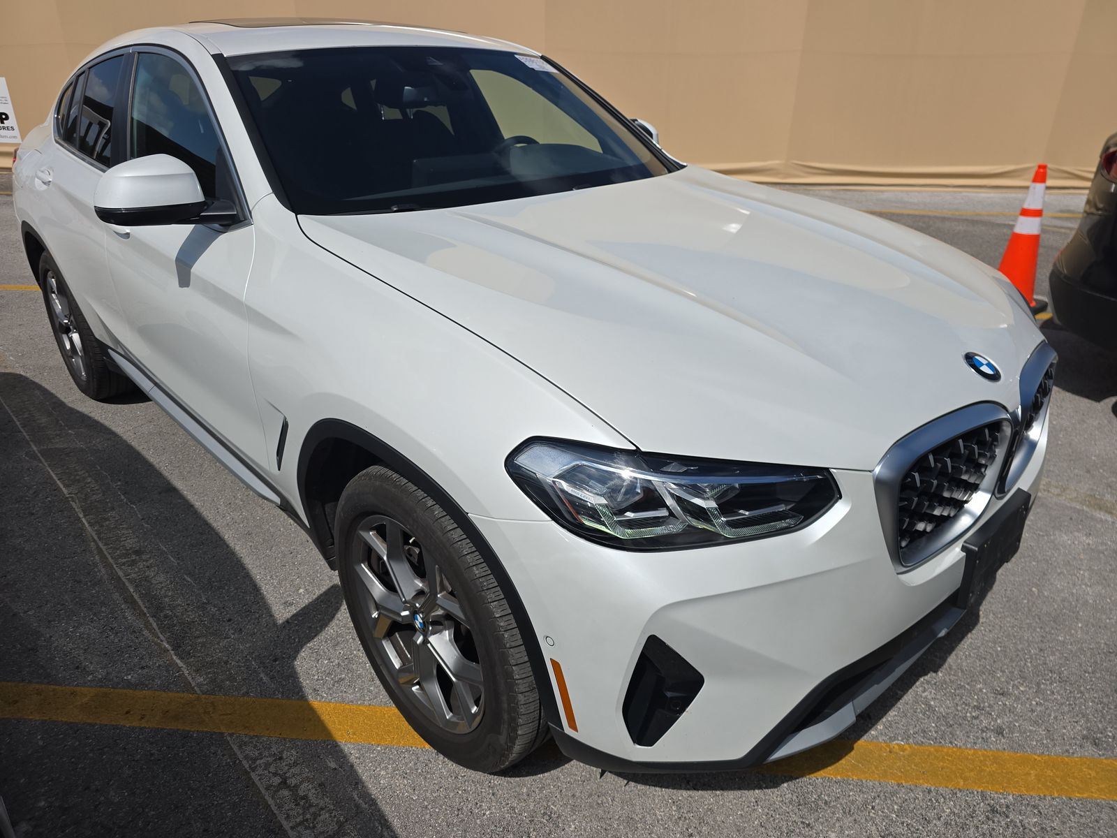 2024 BMW X4 xDrive30i AWD