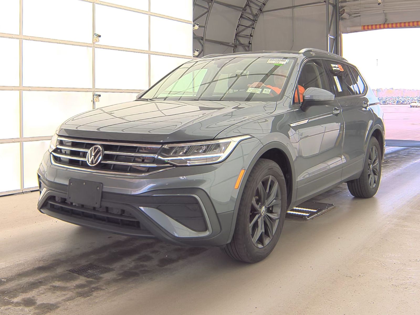 2024 Volkswagen Tiguan 2.0T SE FWD