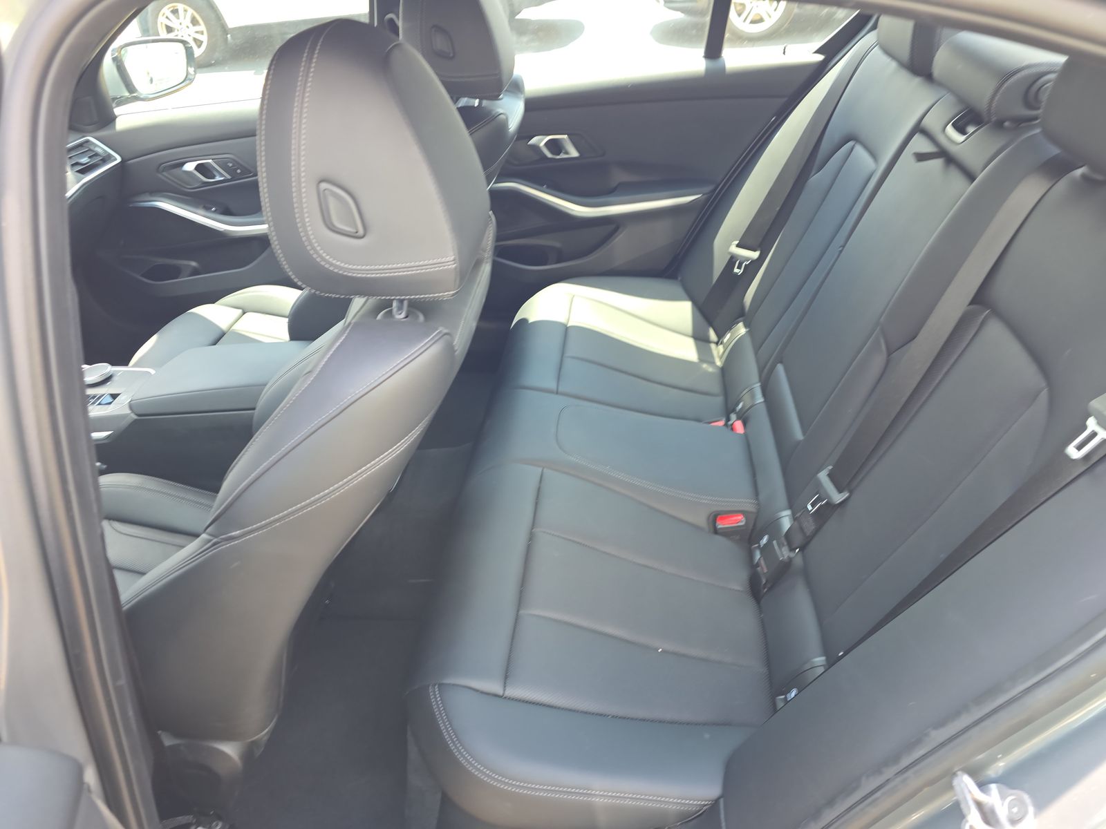 2024 BMW 3 Series 330i RWD