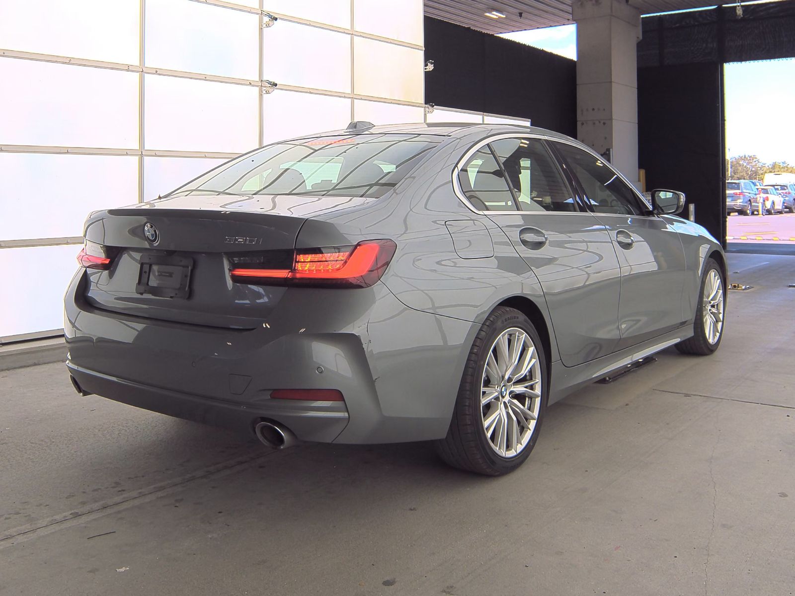 2024 BMW 3 Series 330i RWD