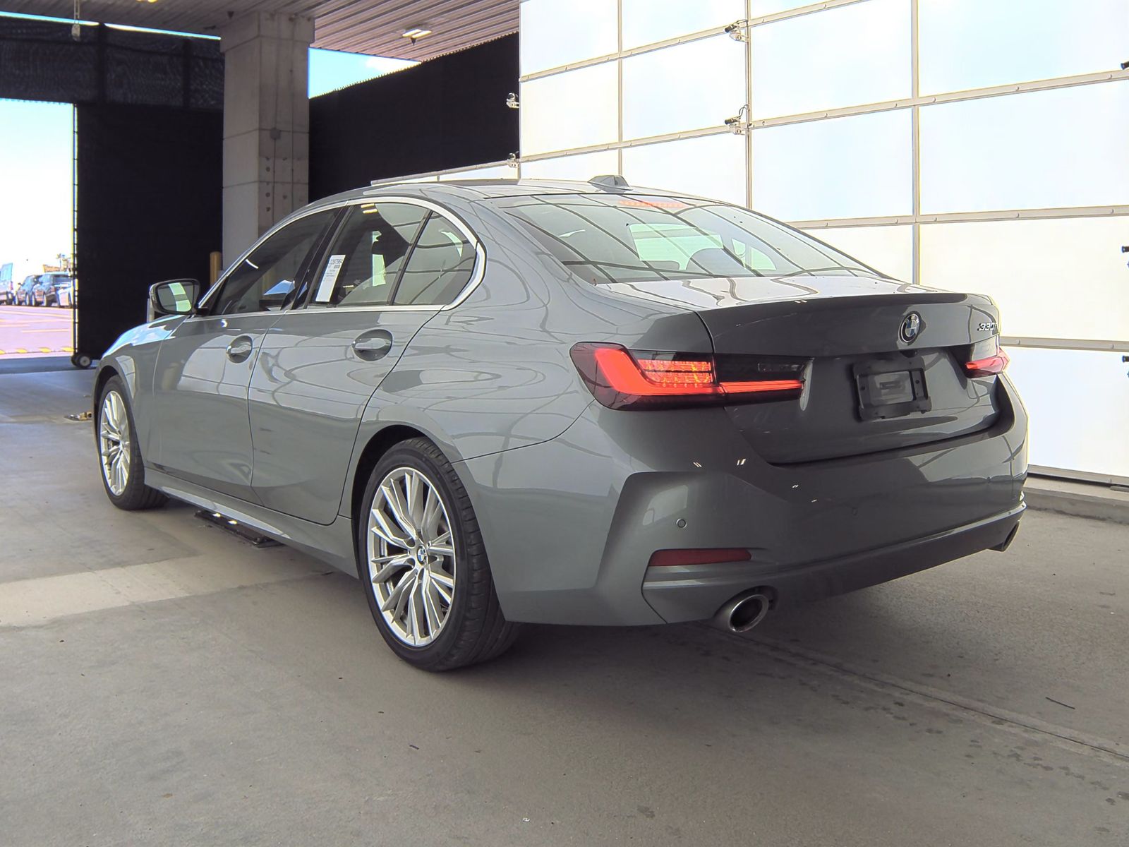 2024 BMW 3 Series 330i RWD