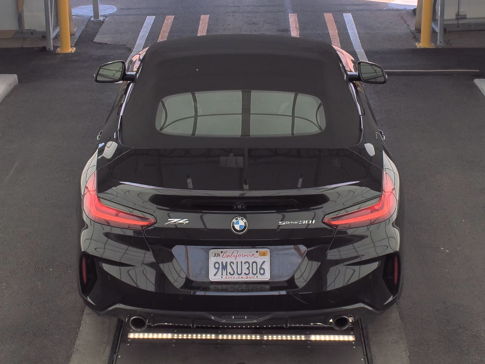 2025 BMW Z4 sDrive30i RWD