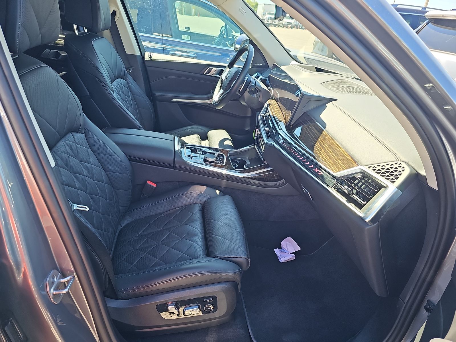 2024 BMW X7 xDrive40i AWD