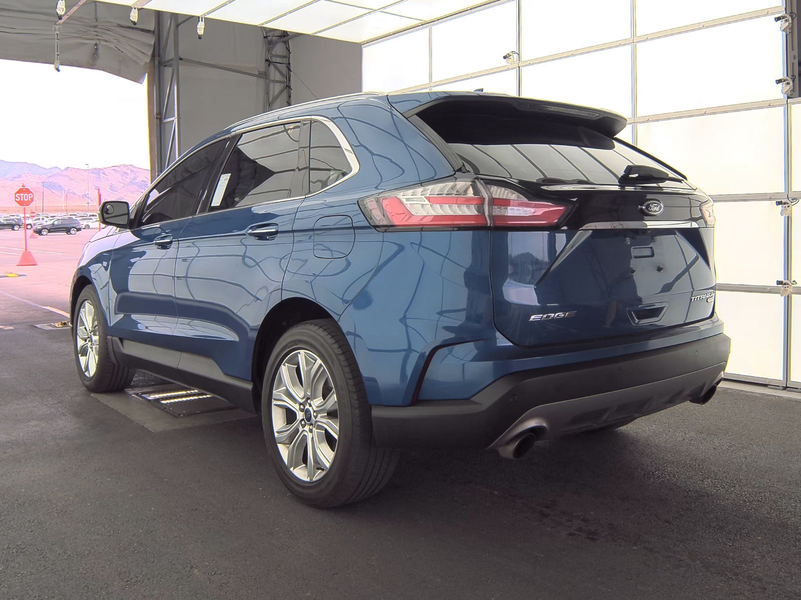 2020 Ford Edge Titanium FWD
