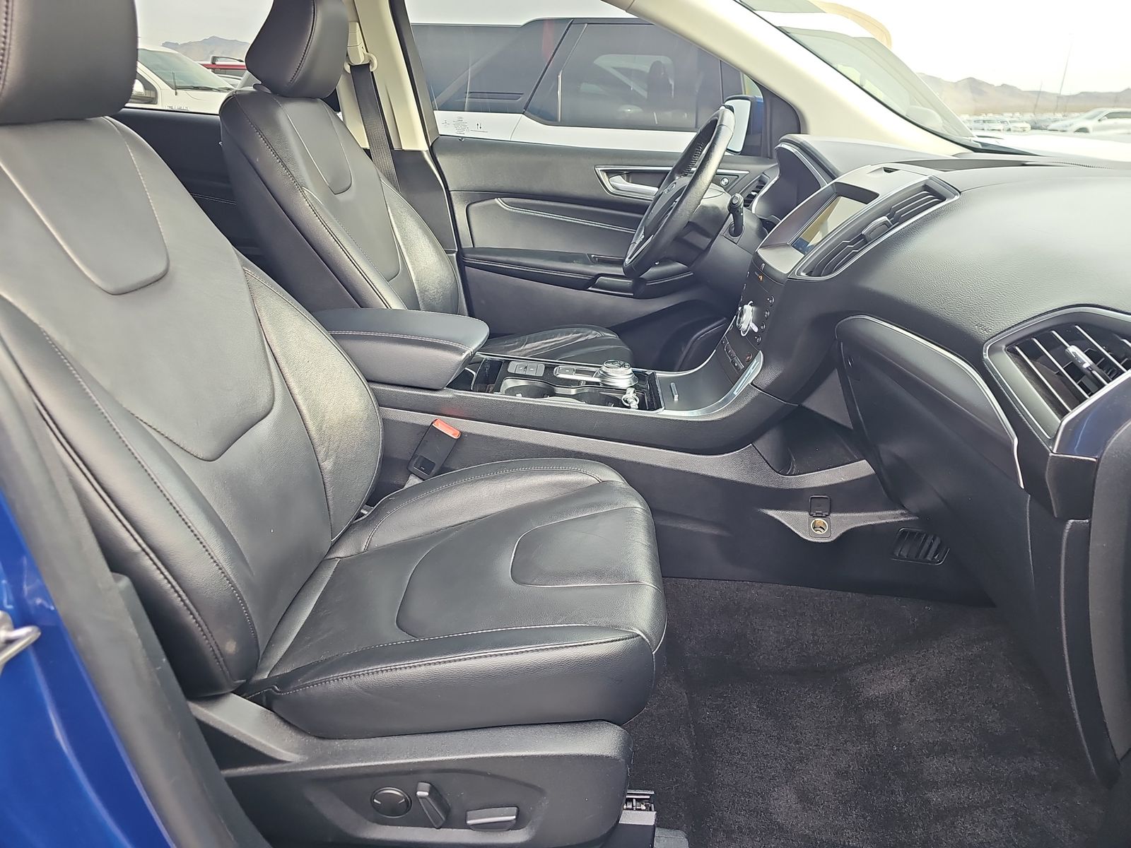 2020 Ford Edge Titanium FWD