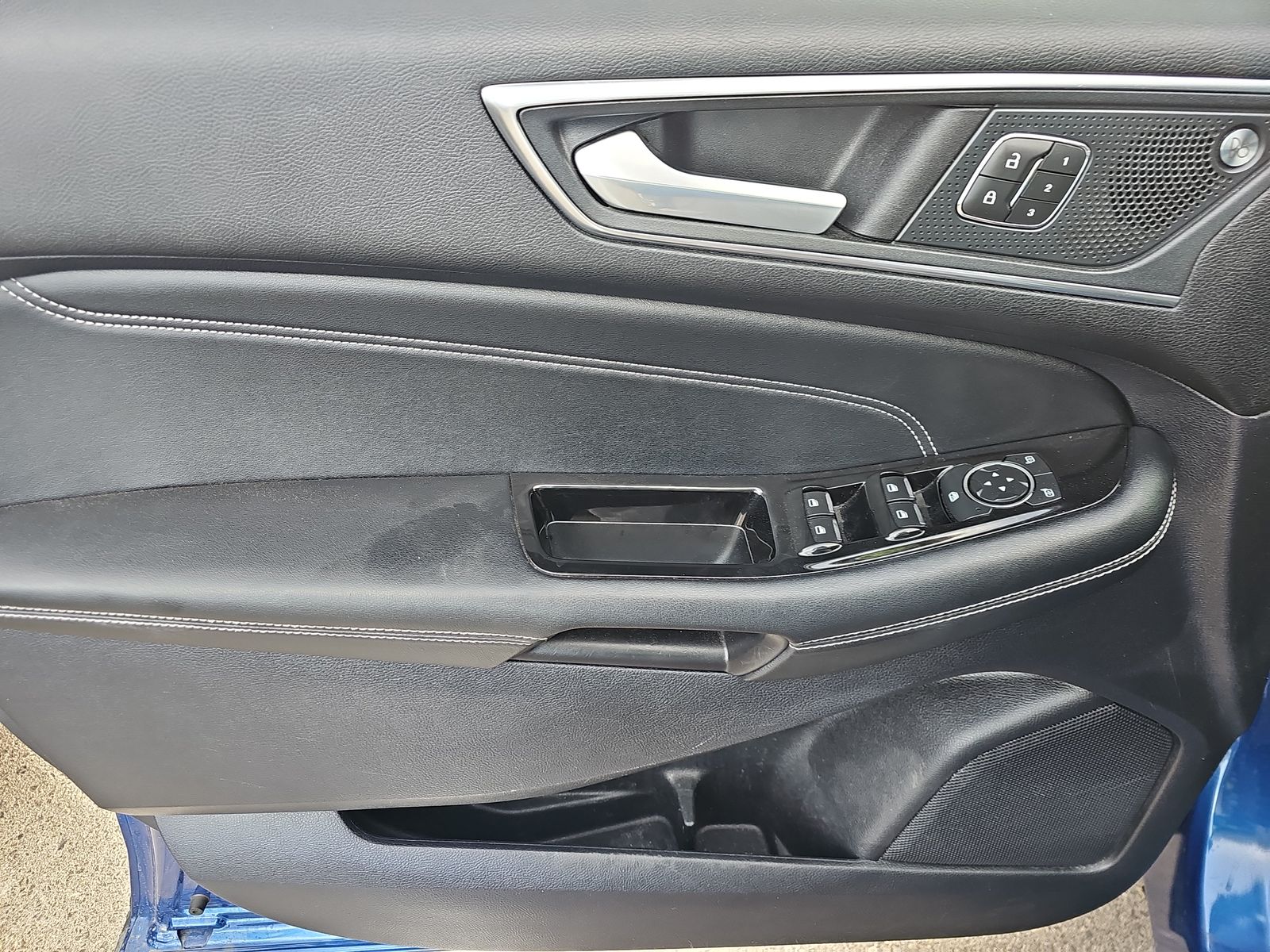 2020 Ford Edge Titanium FWD