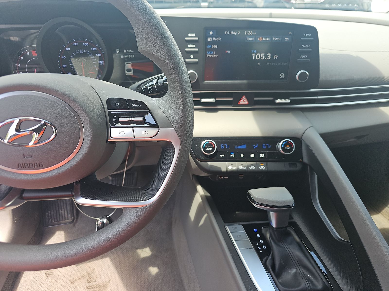 2023 Hyundai Elantra SEL FWD