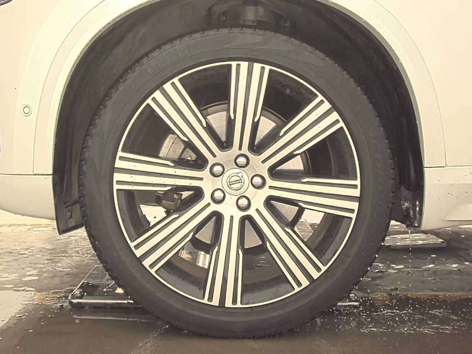 2022 Volvo XC90 T6 Inscription AWD