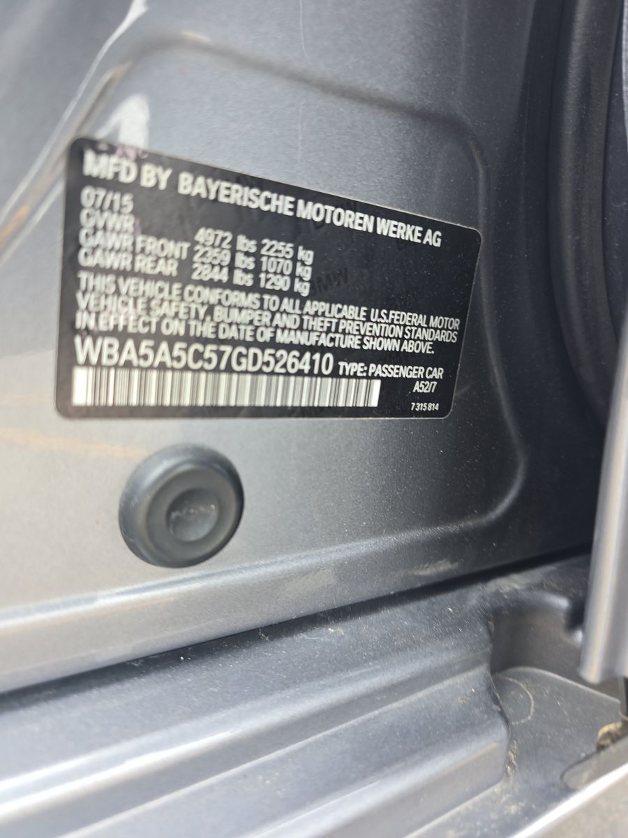 2016 BMW 5 Series 528i RWD