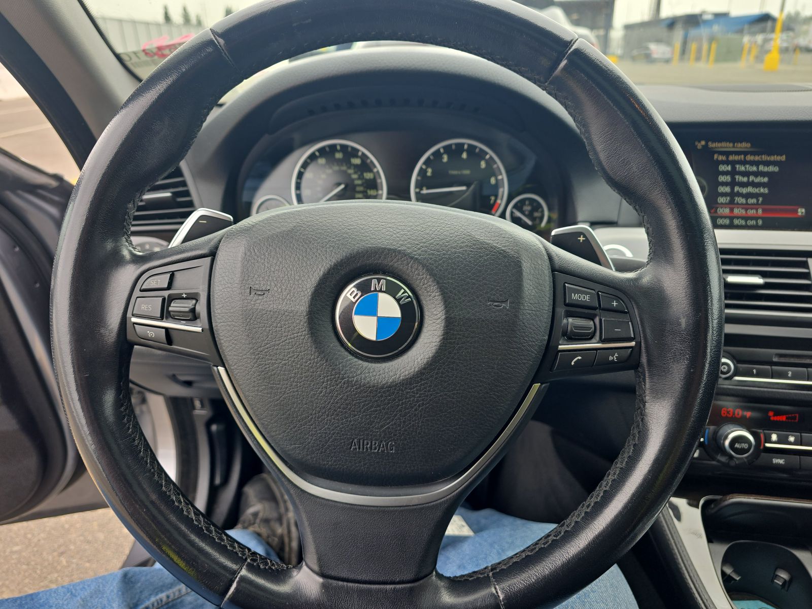 2016 BMW 5 Series 528i RWD