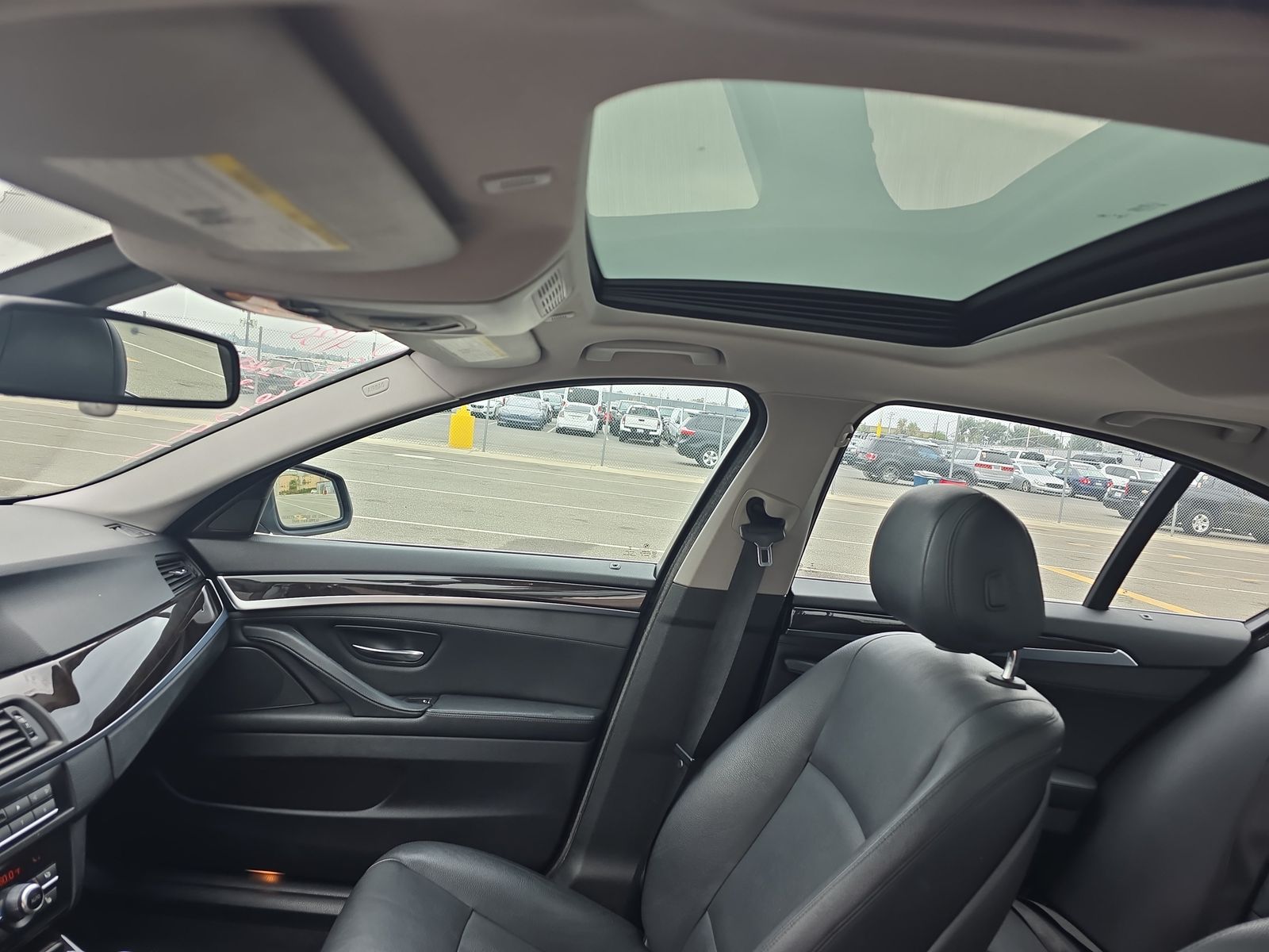 2016 BMW 5 Series 528i RWD