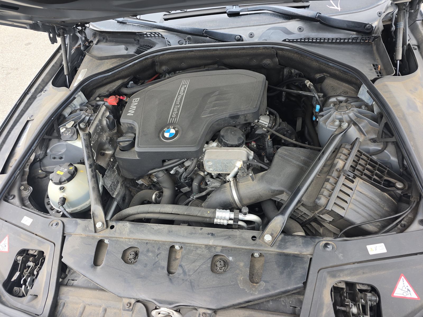 2016 BMW 5 Series 528i RWD