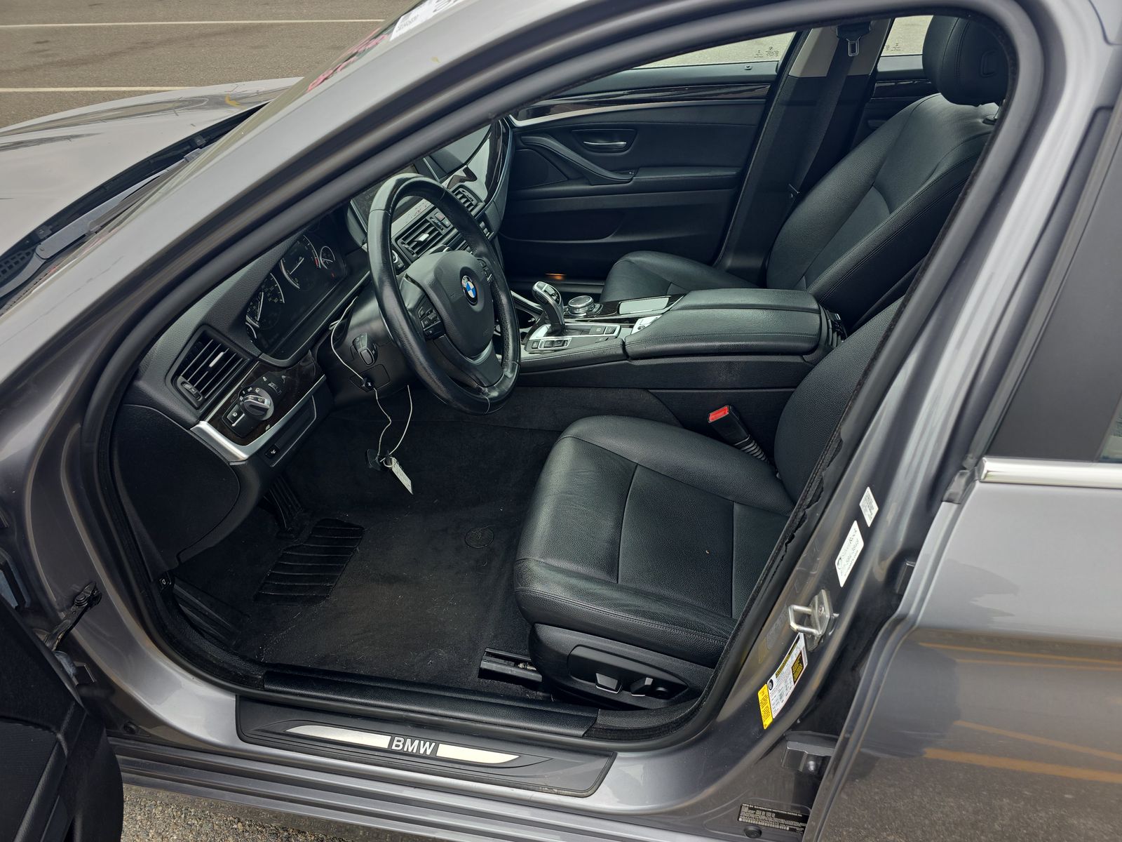 2016 BMW 5 Series 528i RWD