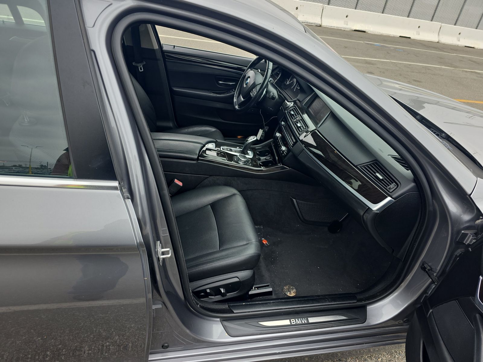 2016 BMW 5 Series 528i RWD