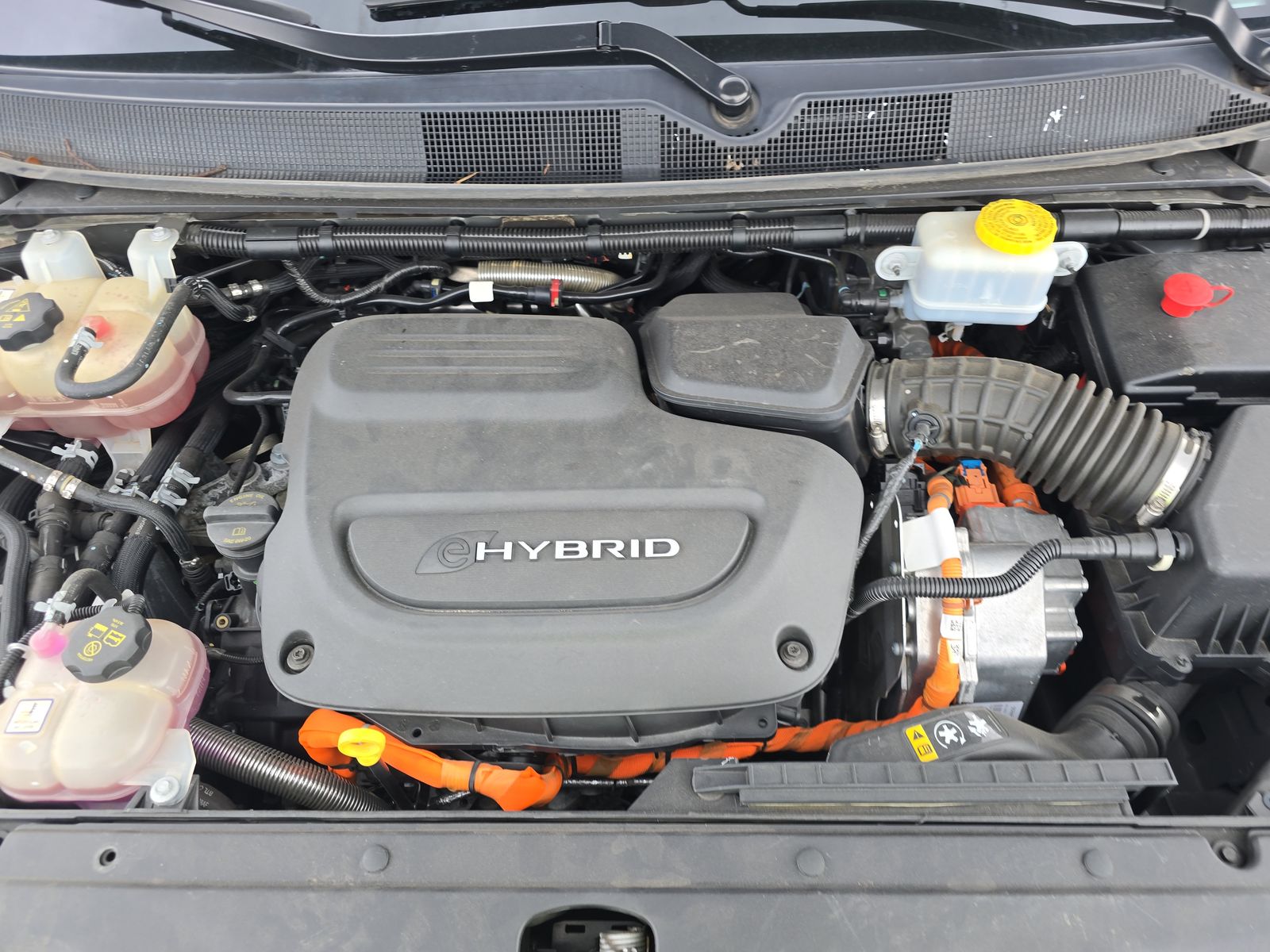 2022 Chrysler Pacifica Hybrid Touring L FWD