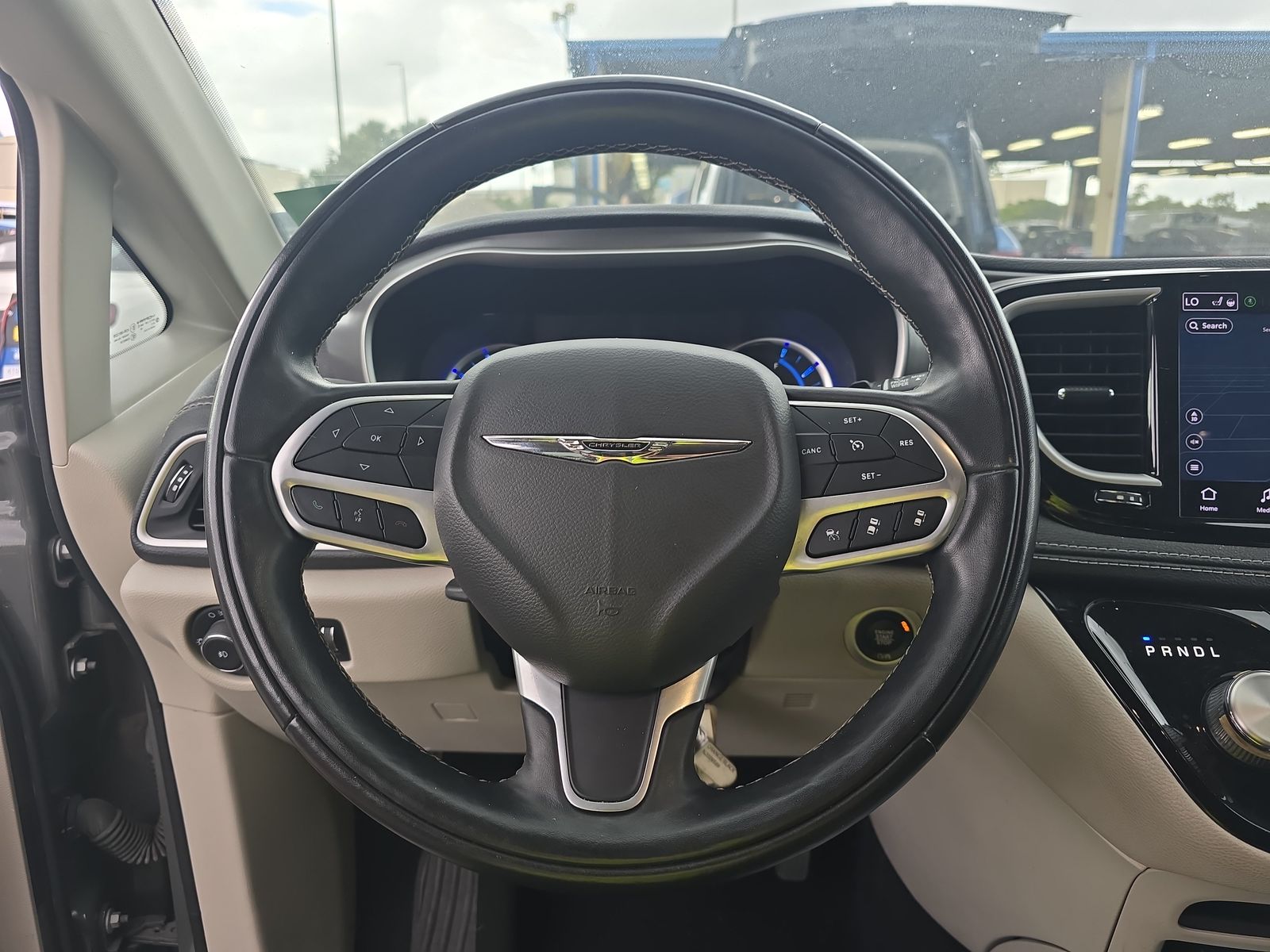 2022 Chrysler Pacifica Hybrid Touring L FWD