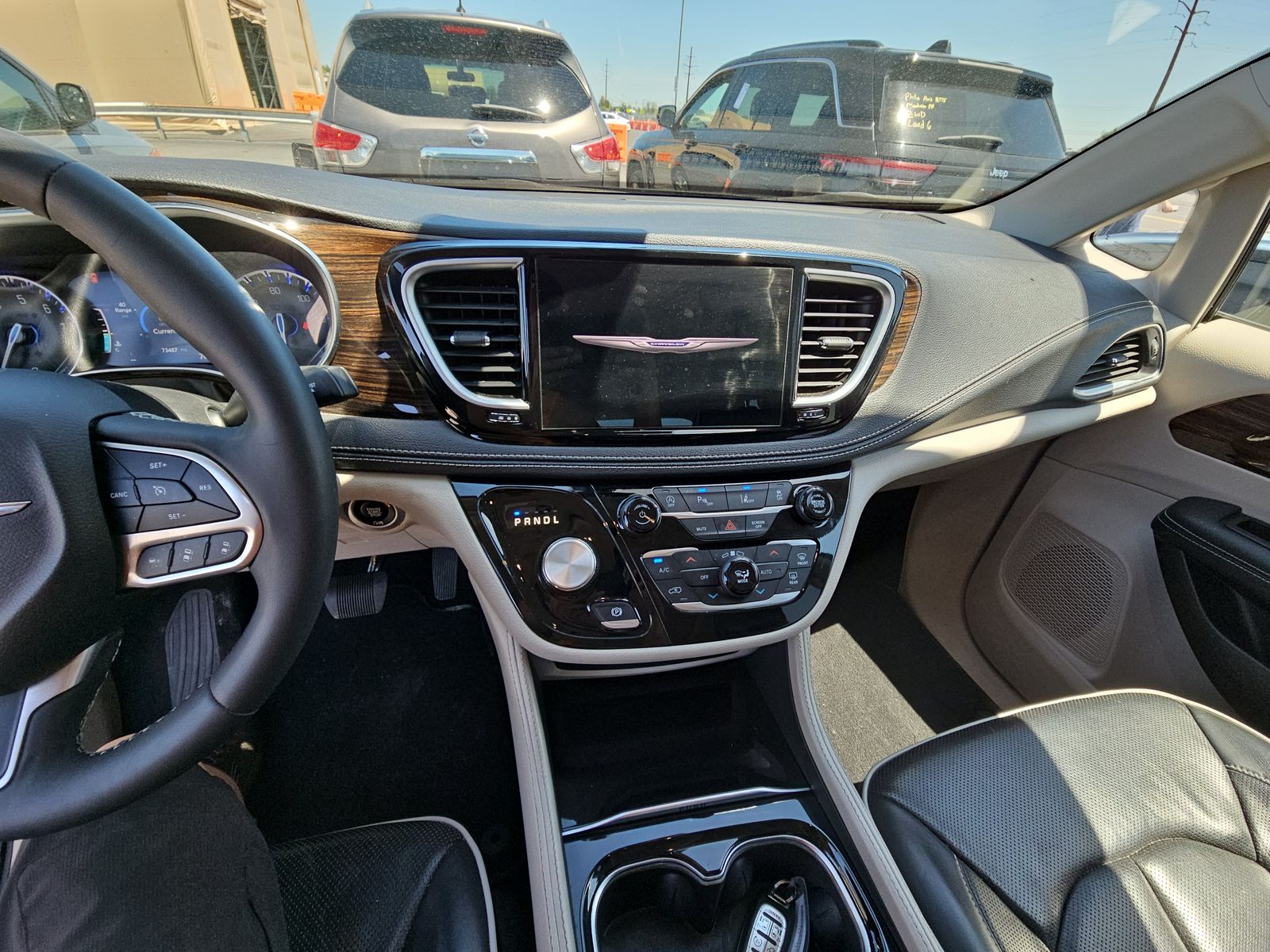 2023 Chrysler Pacifica Limited FWD