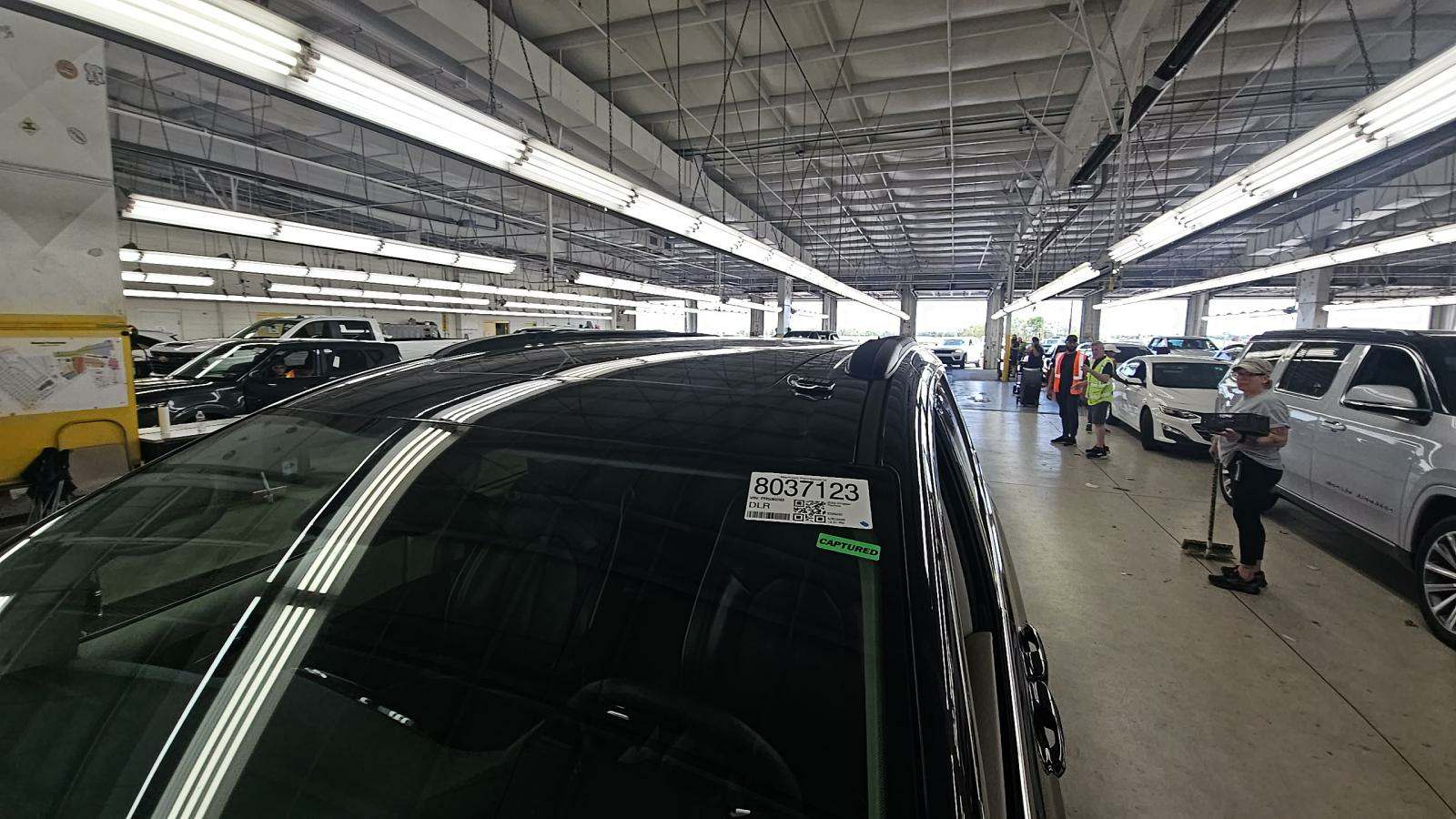 2023 Chrysler Pacifica Limited FWD