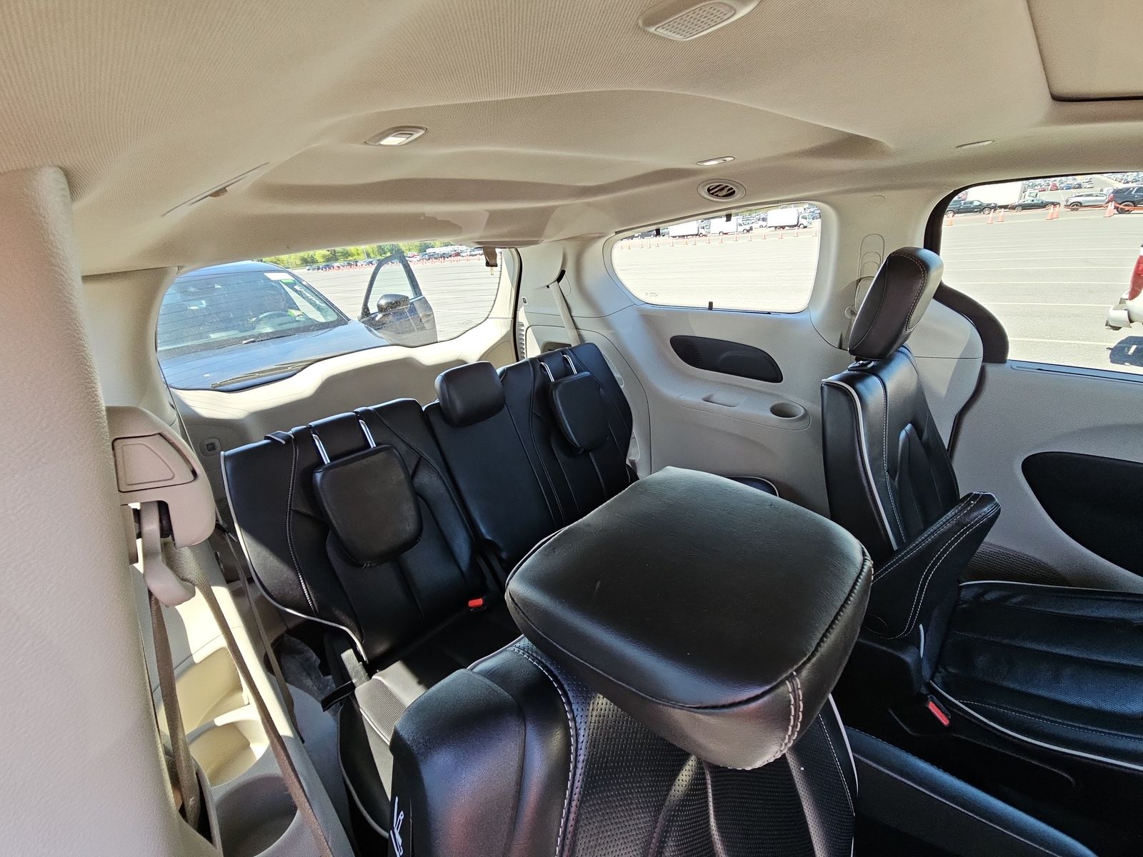 2023 Chrysler Pacifica Limited FWD