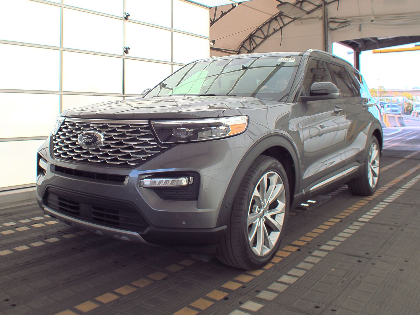 2022 Ford Explorer Platinum FWD
