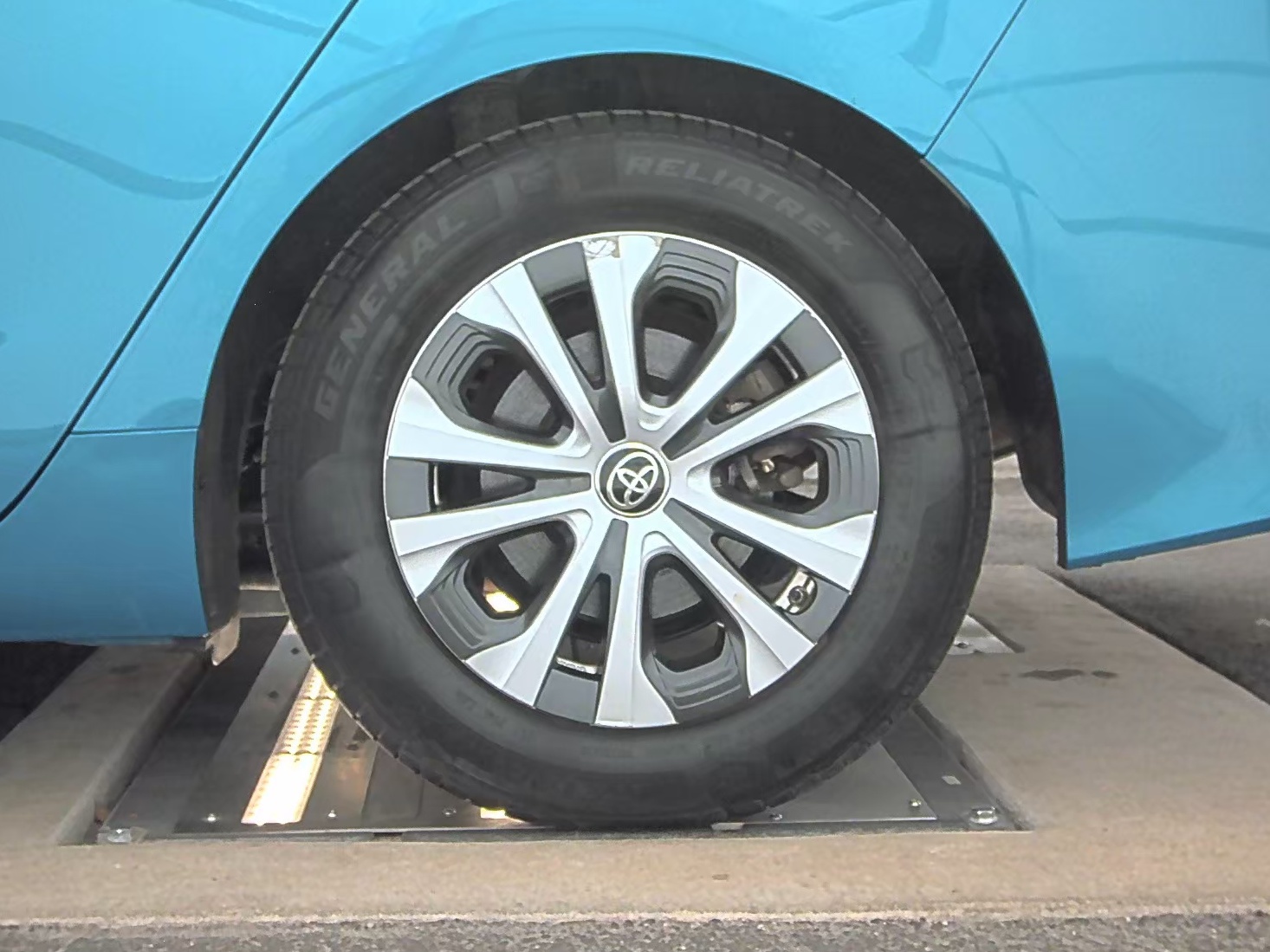 2021 Toyota Prius Prime LE FWD