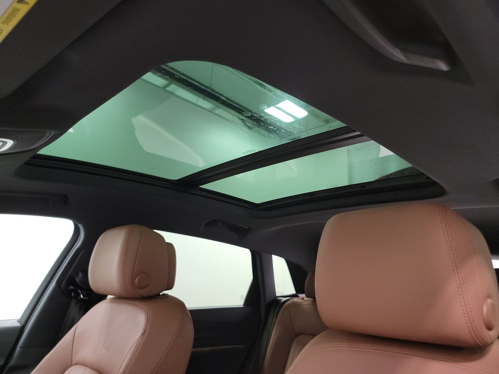 2022 Audi e-tron Premium AWD