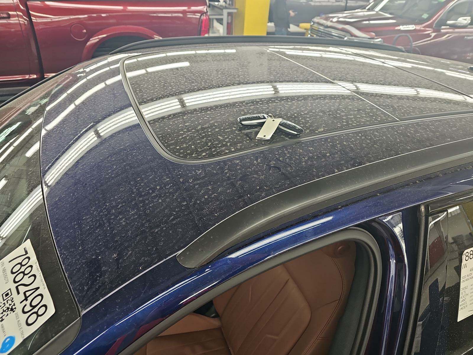 2022 Audi e-tron Premium AWD