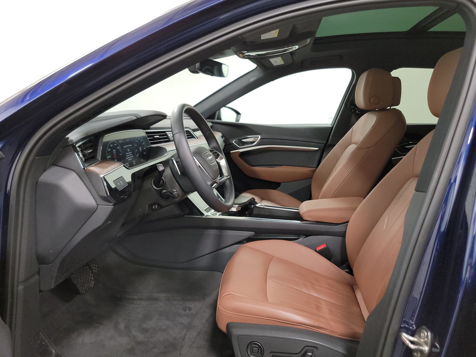 2022 Audi e-tron Premium AWD