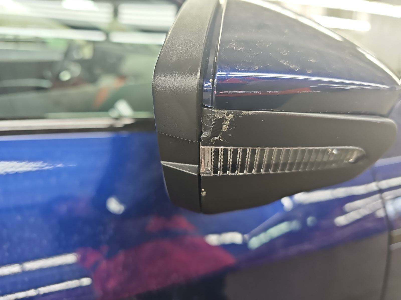 2022 Audi e-tron Premium AWD