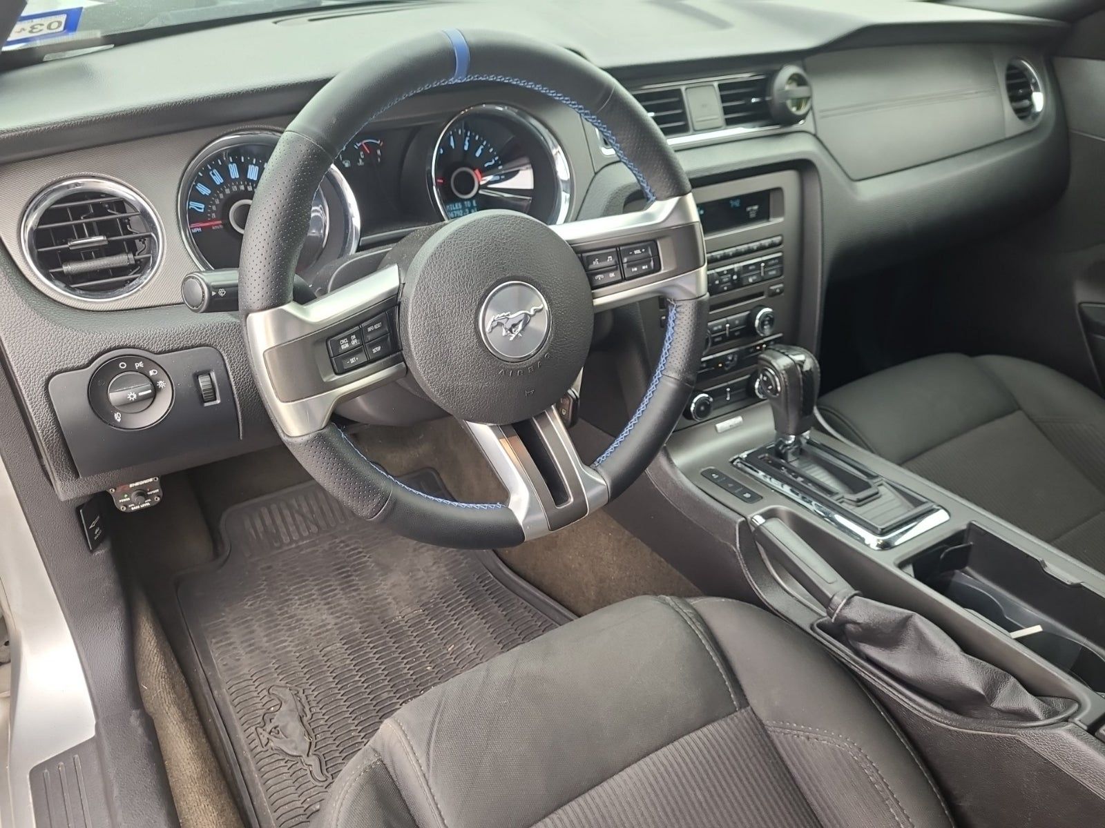 2014 Ford Mustang V6 RWD