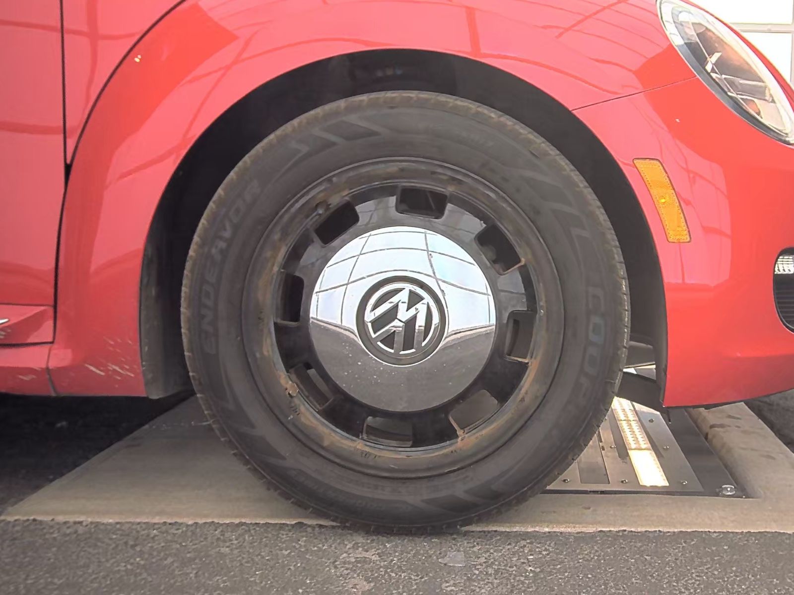 2013 Volkswagen Beetle 2.5L FWD