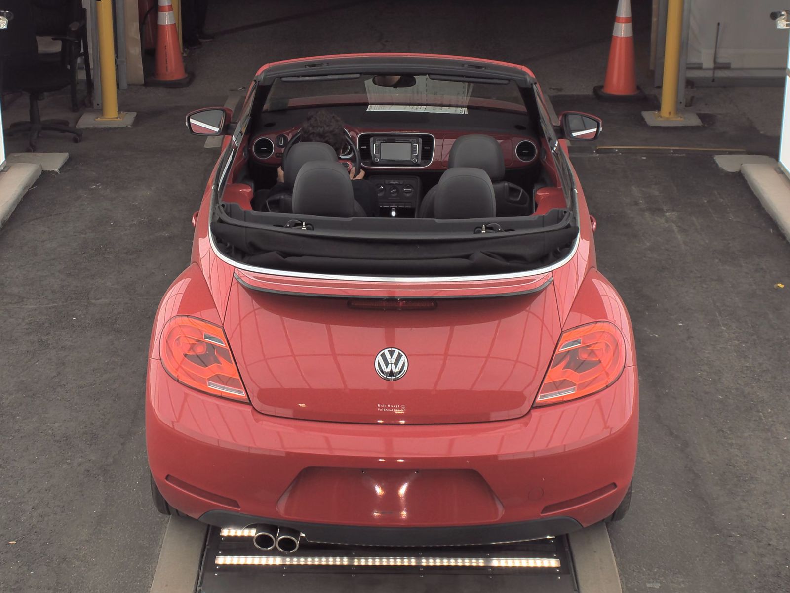 2013 Volkswagen Beetle 2.5L FWD