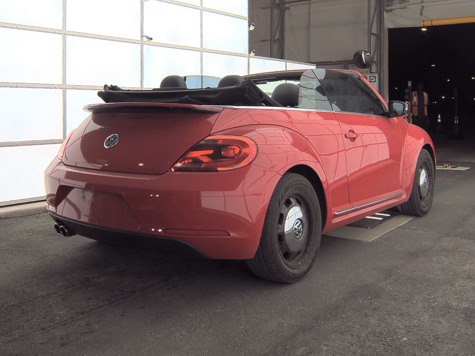 2013 Volkswagen Beetle 2.5L FWD